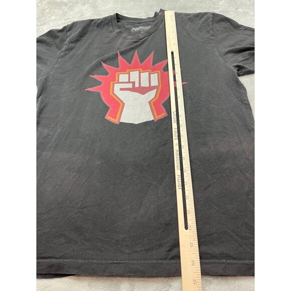 Magic: The Gathering Mens Medium Shirt Black With Red Fist Graphic - Picture 5 of 9